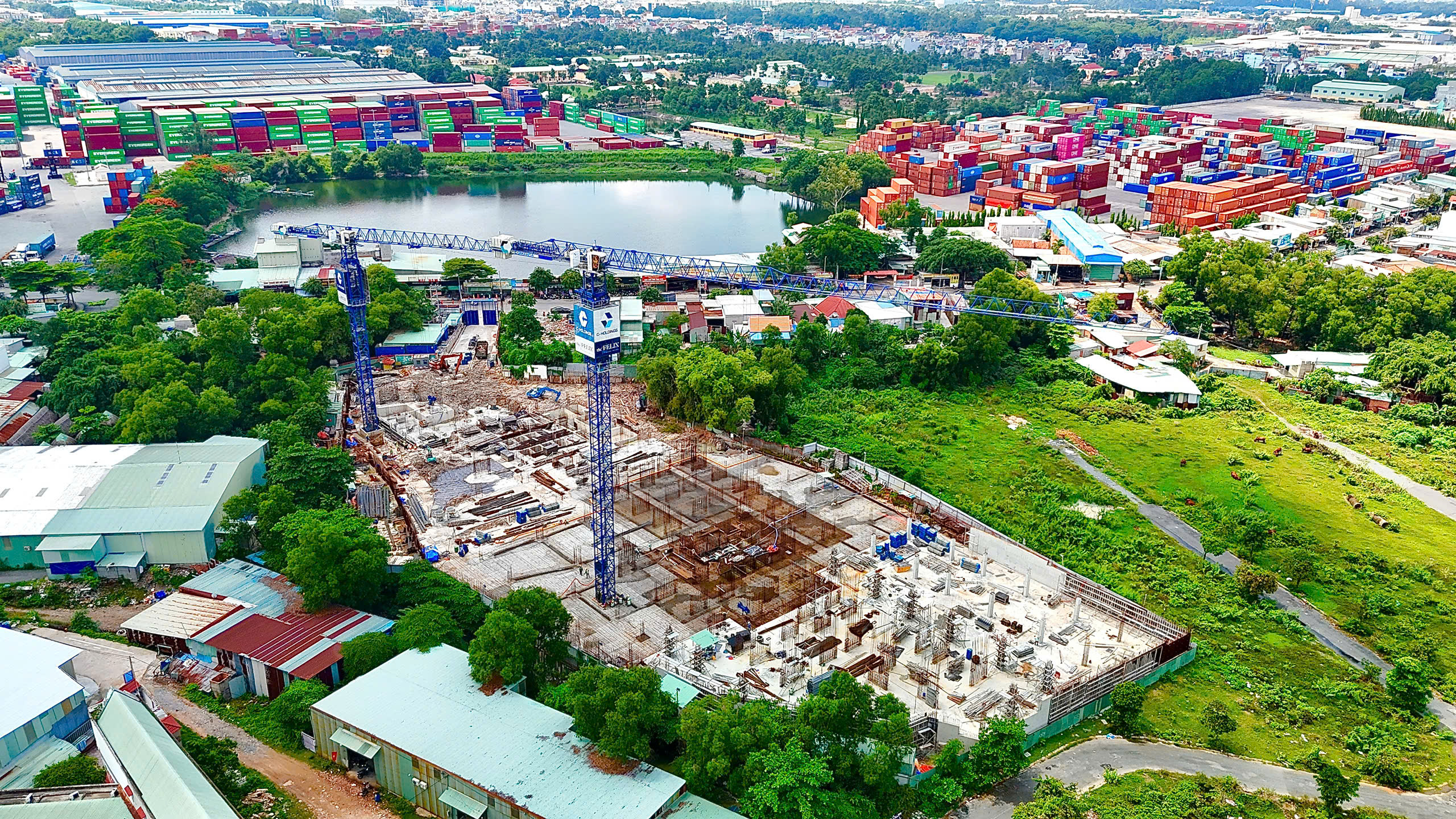 Thực tế về tiến độ xây dựng the felix